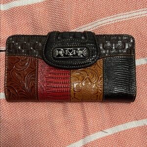 MARC CHANTAL M.C. Western Pattern Heart design multi color wallet lots pockets